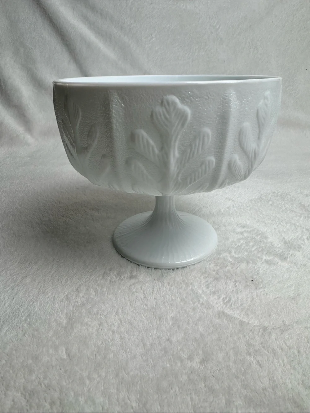 Vintage F.T.D. 1978 White Milk Glass Pedestal Compote Christmas Fir Pine Tree